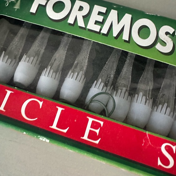 Foremost vintage icicle string lights for Christmas tree or garland - Picture 2 of 7